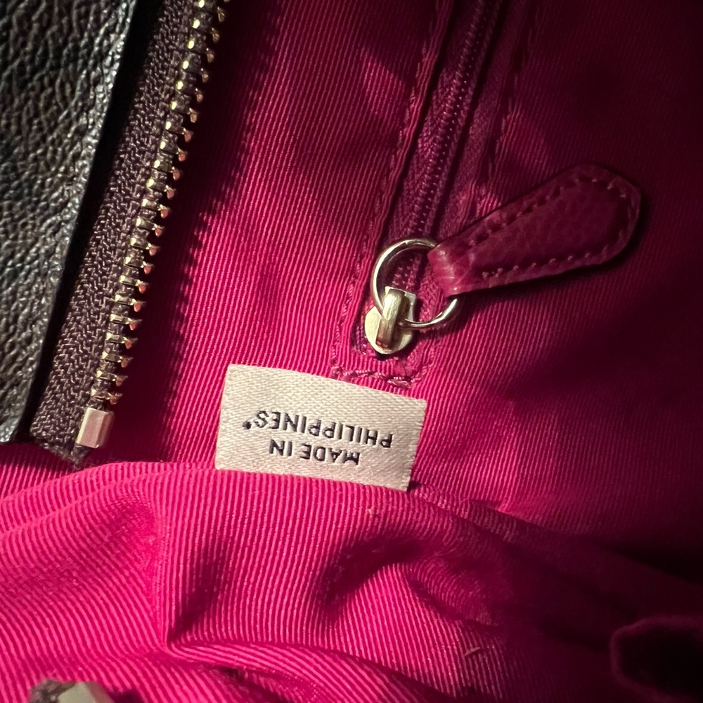 Coach Gallery Tote w/ COA - Picture 16 of 16